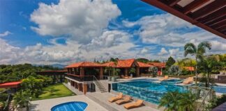 Hotel Antara Resort